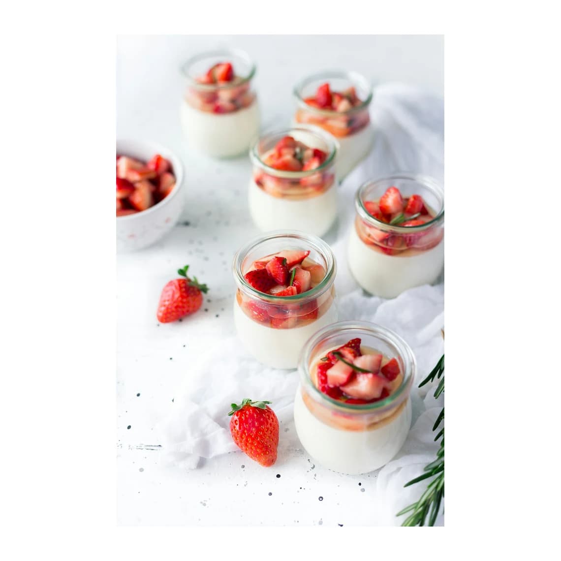 Plain Greek Yogurt, 32 oz Tub